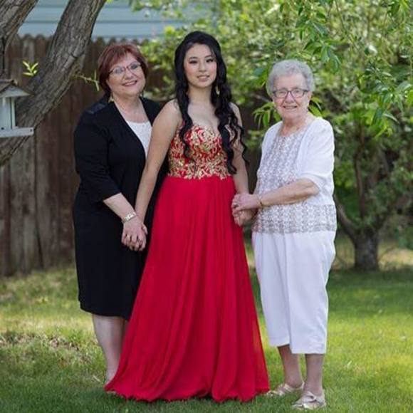 Meet your Posher, Jasmine - Picture 1 of 1